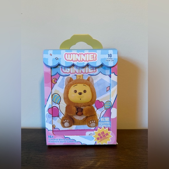 MINISO DISNEY WINNIE THE POOH SERIES NAUGHTY PARTY VINYL PLUSH: SQUIRREL CUREIIL - Picture 4 of 7